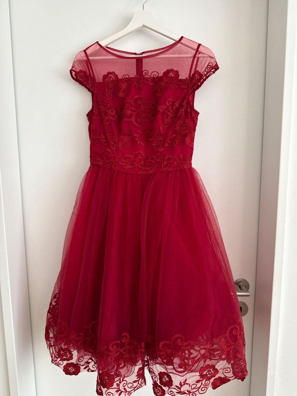 Robes: Elegantes Tüllkleid Rot Gr.34 – D'occasion à Schönenwerd par d.chiara 1