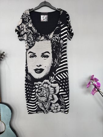 Desigual Robe d'été à rayures et imprimé Marilyn M, Superbe!