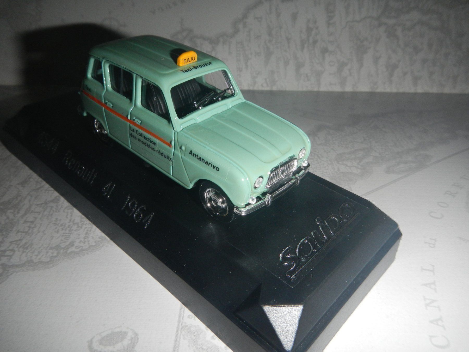 Renault Modellautos: Renault 4 taxi 1:43 Solido modèle pub. – Gebraucht aus Domdidier von Bimbo57 4