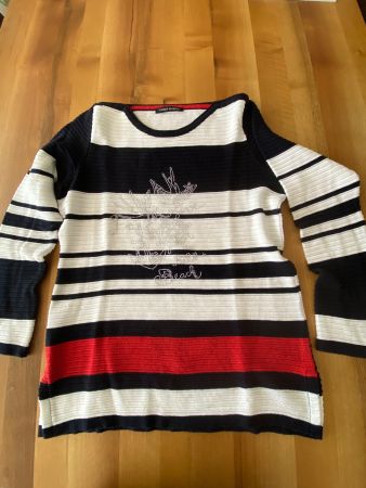 Schöner Pulli mit Streifenmuster, Grösse 40, Top Zustand!