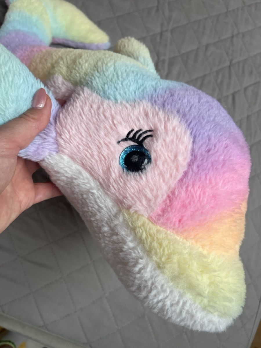 Spielzeuge: Neuwertiges Regenbogen Delfin Stofftier, ca. 65cm lang – Gebraucht aus Kaisten von saleforfun 4