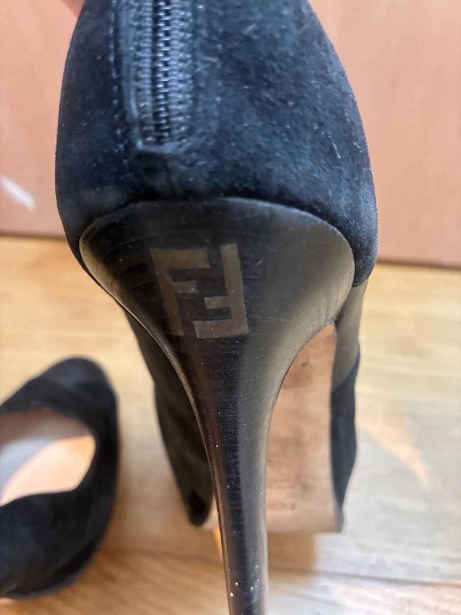 Fendi Scarpe da donna: Fendi high heels size 41 – Usato da Yverdon-les-Bains venduto da pen_bbz8 2