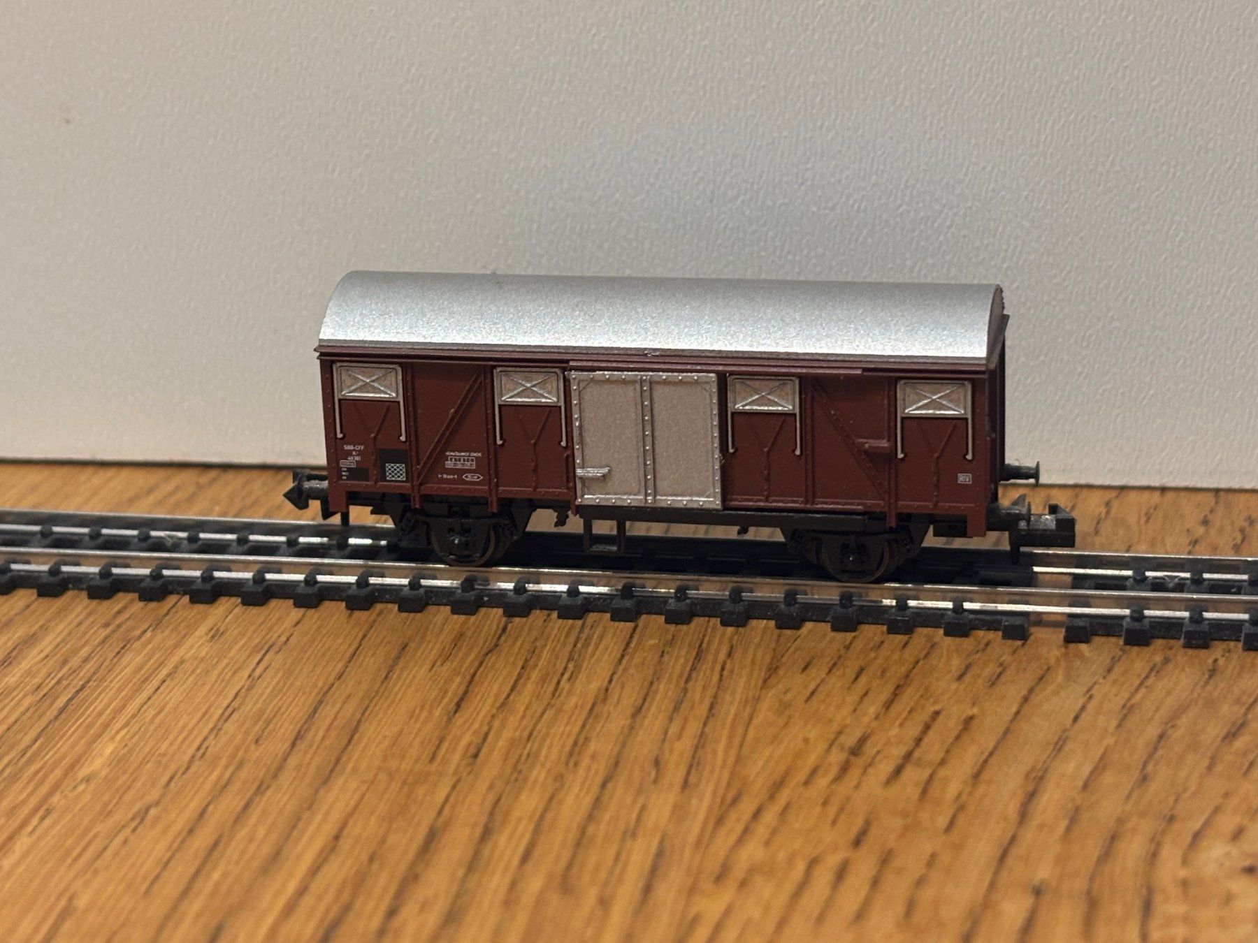 Modellini di ferrovie: L2384: Güterwagen (Spur N) – Usato da Birsfelden venduto da Birs_25 1