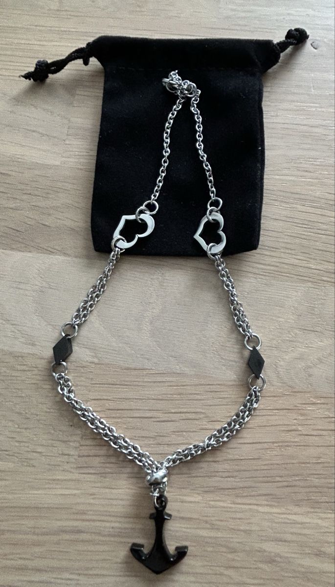 Catenine: Schmuckkette mit Anker – Usato da Suhr venduto da Clazas
