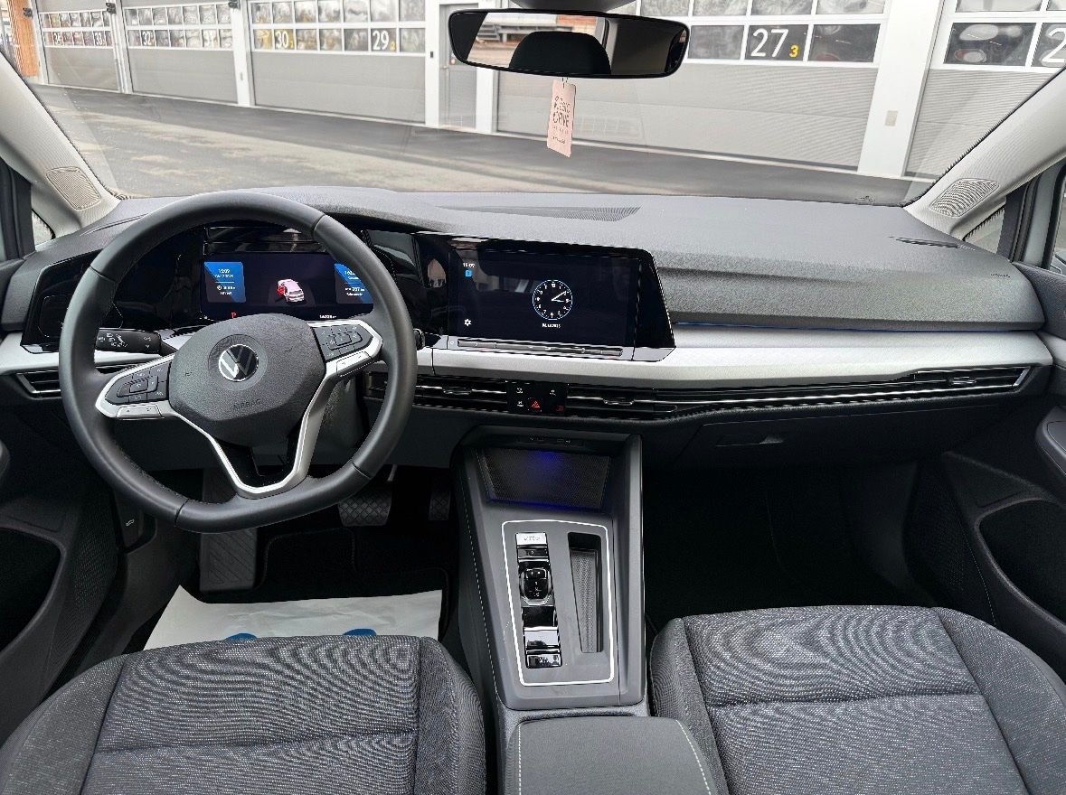 VW Automobili: VW Golf 8 1.5 eTSI – Nuovo (secondo la descrizione) da Schaffhausen venduto da Z5S 7