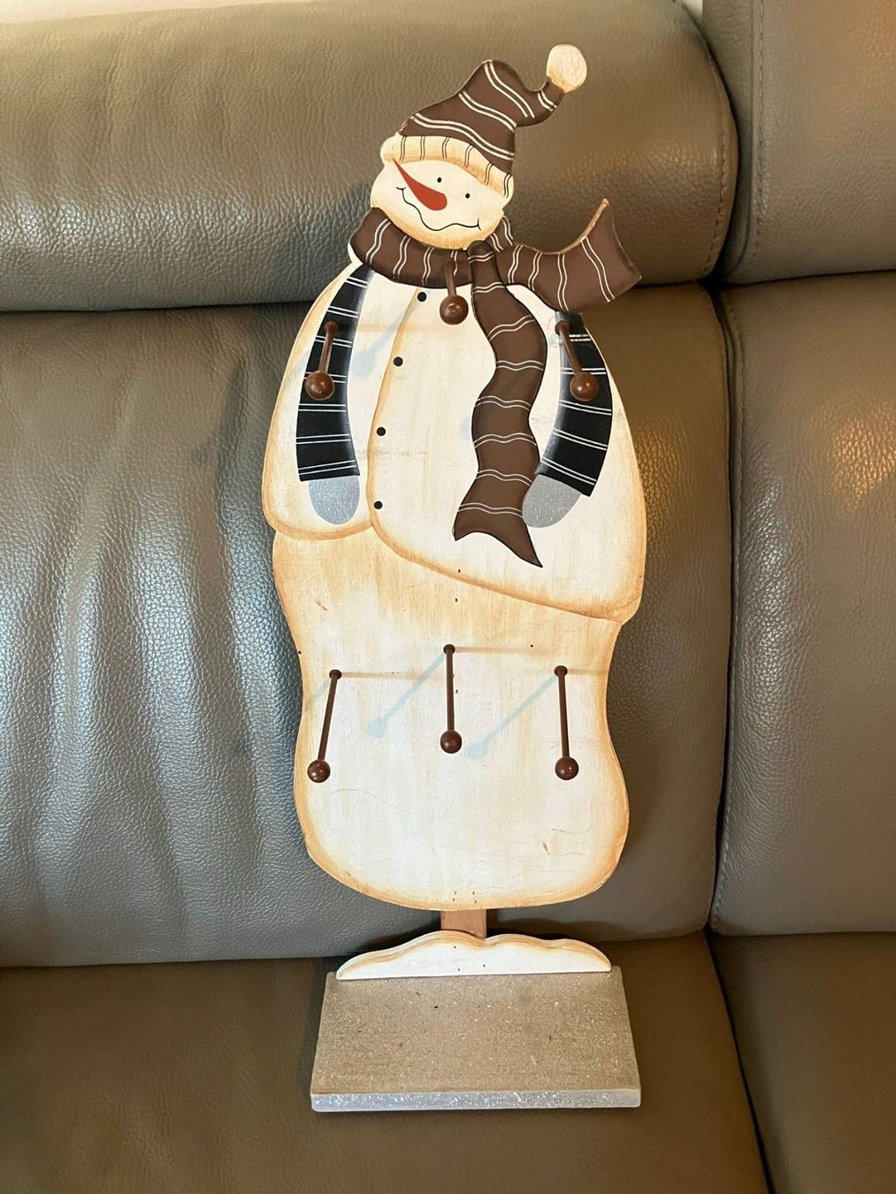 Altro in Decorazioni & Accessori: Supporto in legno pupazzo di neve – Usato da Melano venduto da H-Sara
