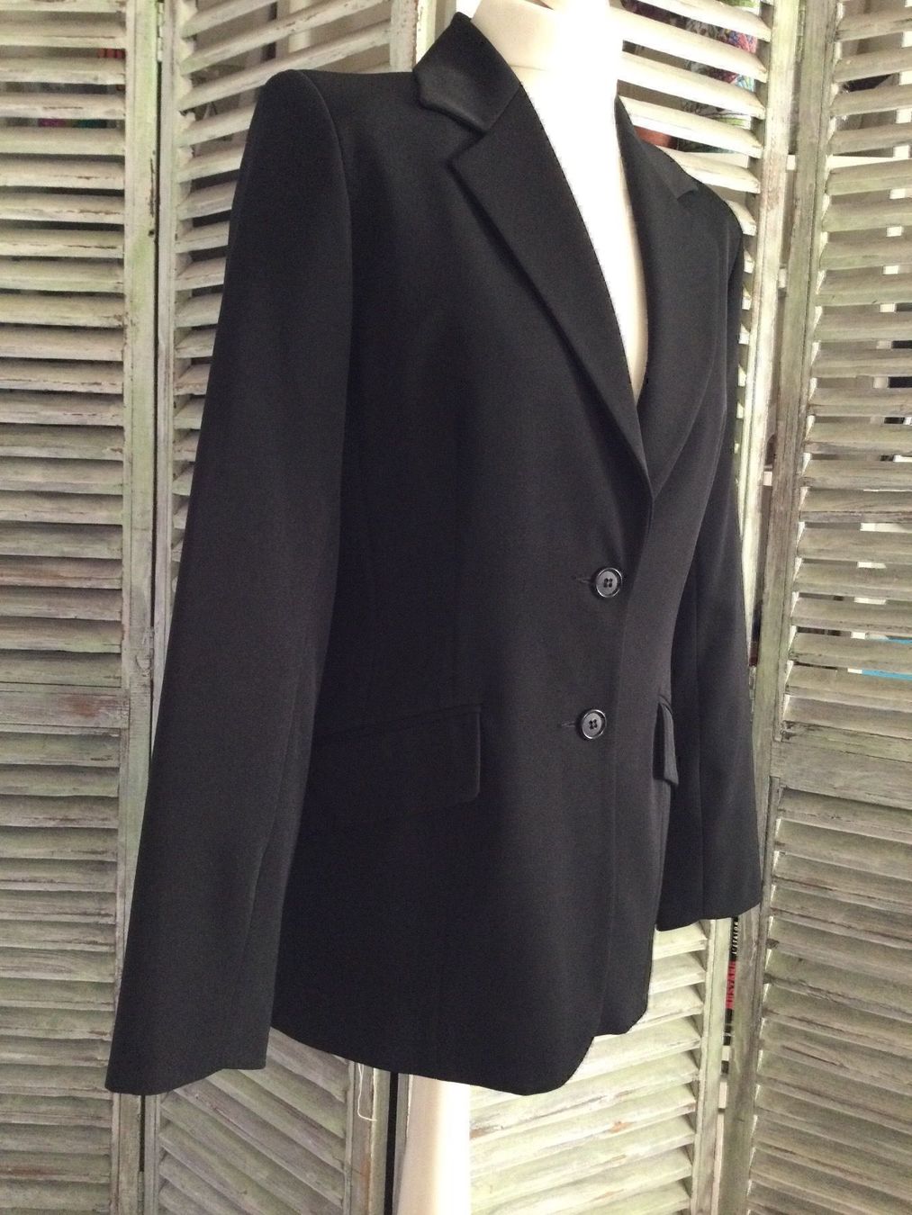 Giacche: Blazer/Veste noire JOANY, taille 36, NEW – Nuovo e nell'imballaggio originale da Agiez venduto da chouchanelle 1