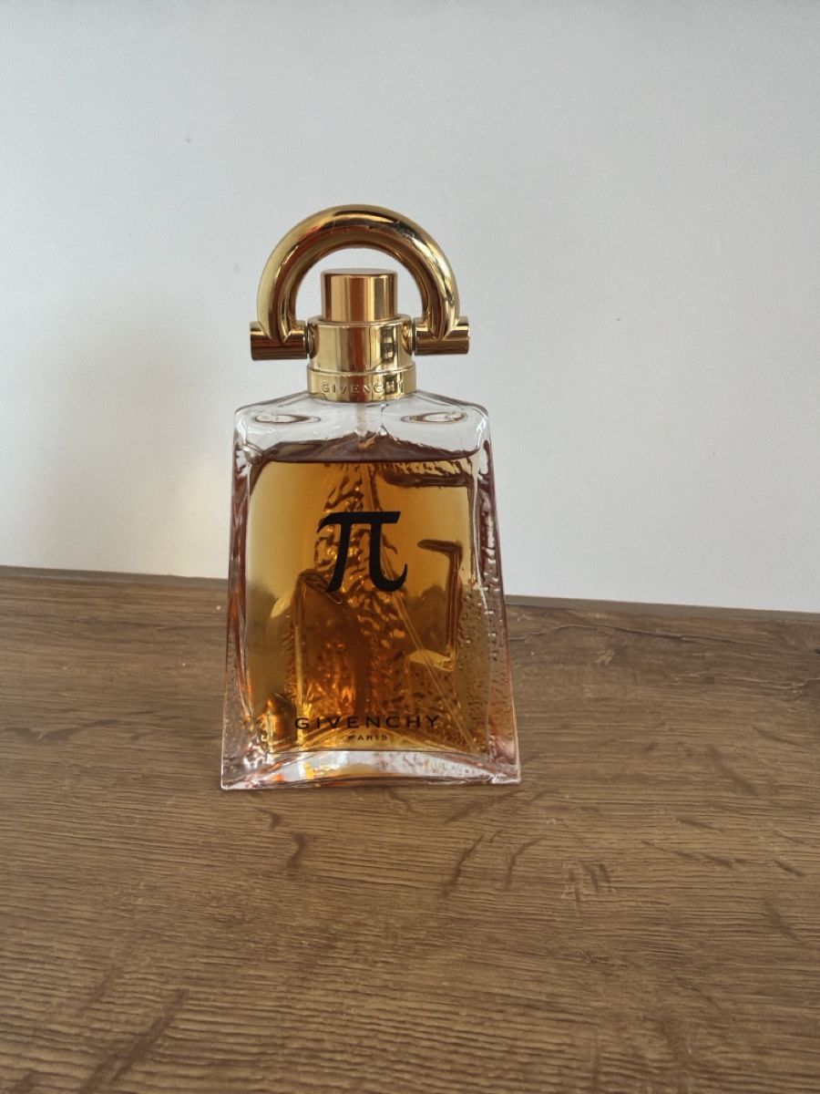 Givenchy Profumi & Eau de Toilette: Givenchy Pi Eau de Toilette Herrenduft 100ml  – Usato da Rothenthurm venduto da LaThie