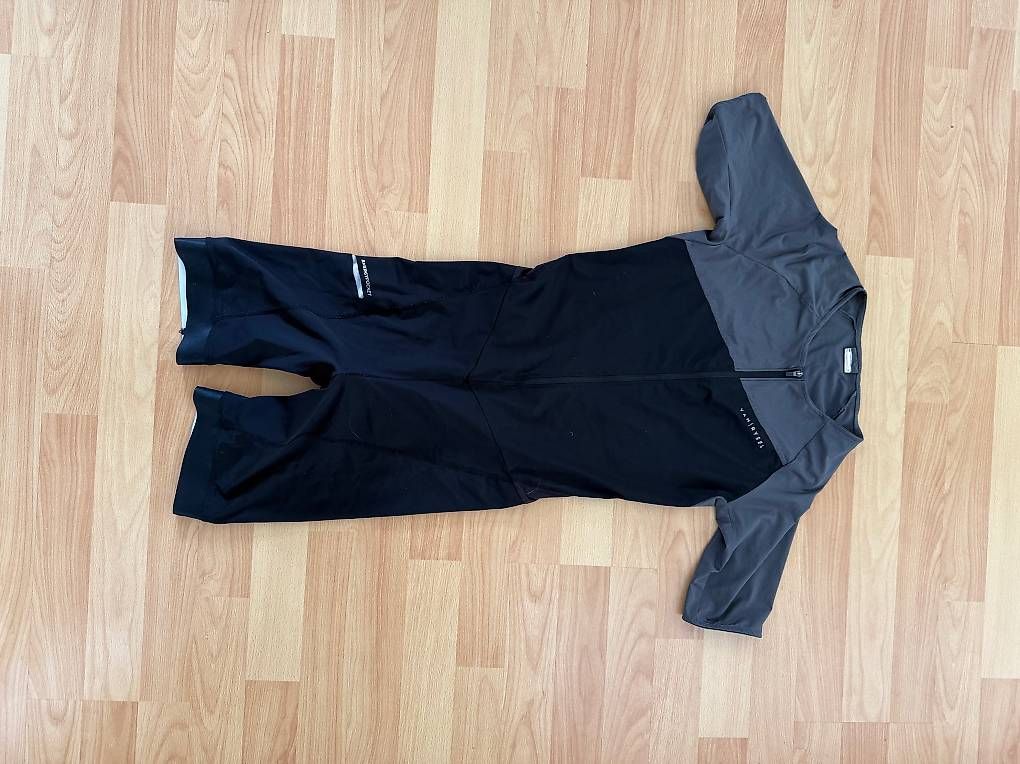 Completi: Trisuit von Decathlon - Grösse S – Usato da Zürich venduto da lu13302