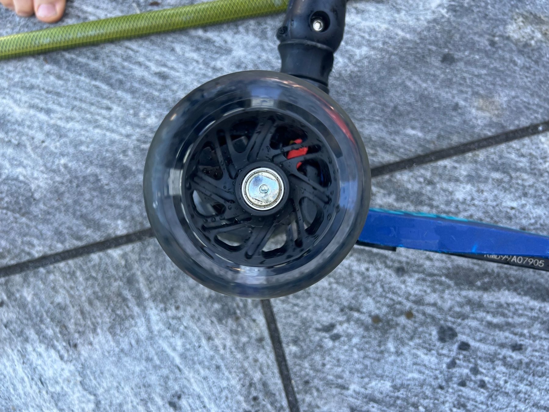 Micro Kickboard: Roller Micro Maxi in blau, gebraucht – Usato da Küssnacht am Rigi venduto da Duliyshop111 4