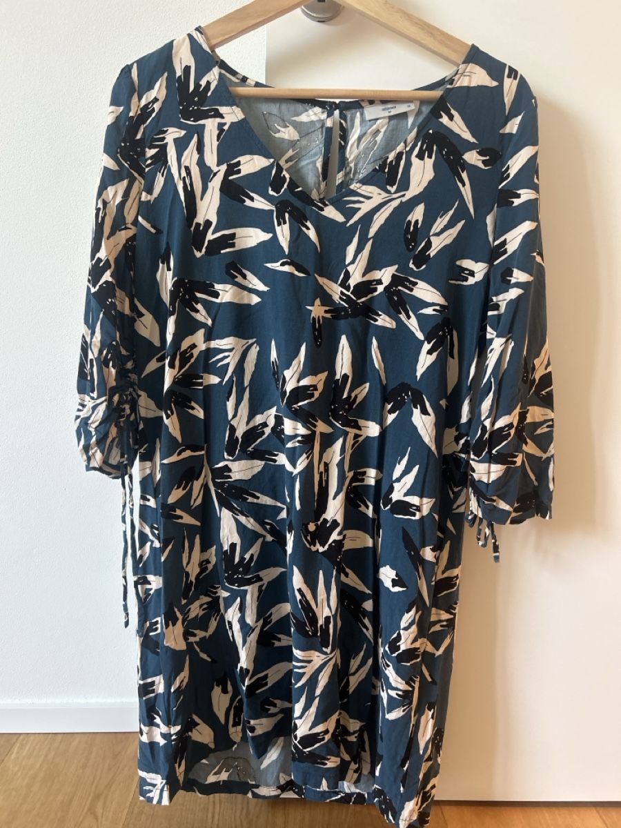 Kleider: Robe taille 36 – Gebraucht aus Bern von jos_xdf8