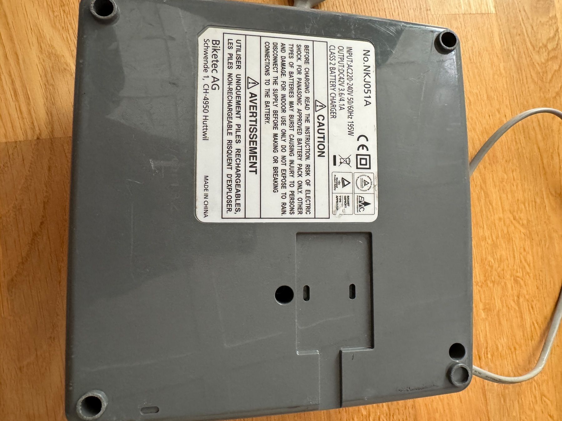Panasonic Chargeurs: Ladegerät Panasonic 36 V Ladestation – D'occasion à Wädenswil par nam_k8dc 1