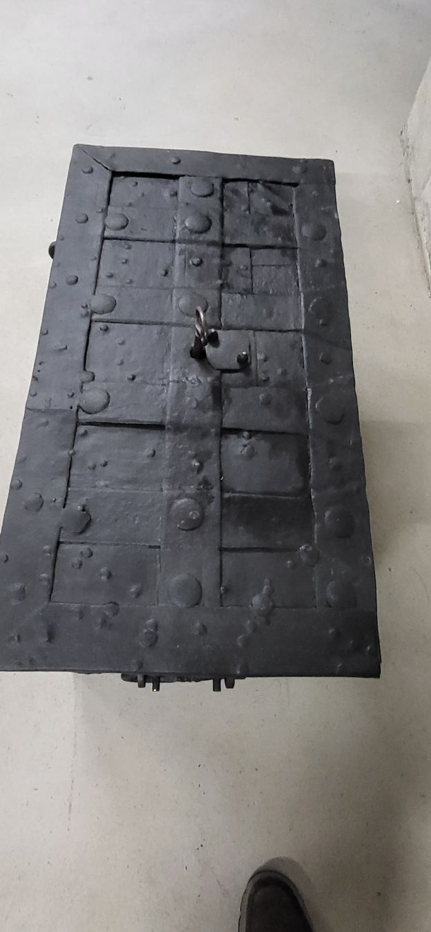 Cassapanche: Soldtruhe um 1650 – Usato da Zürich venduto da timbuktu03 2