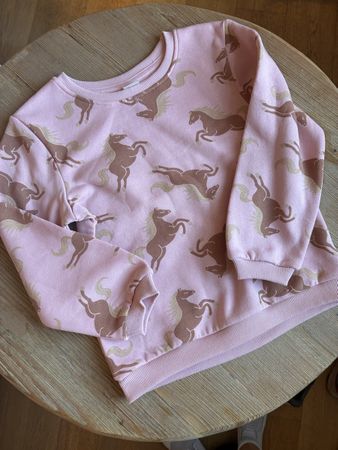 Toller Pullover Gr. 116, Neu
