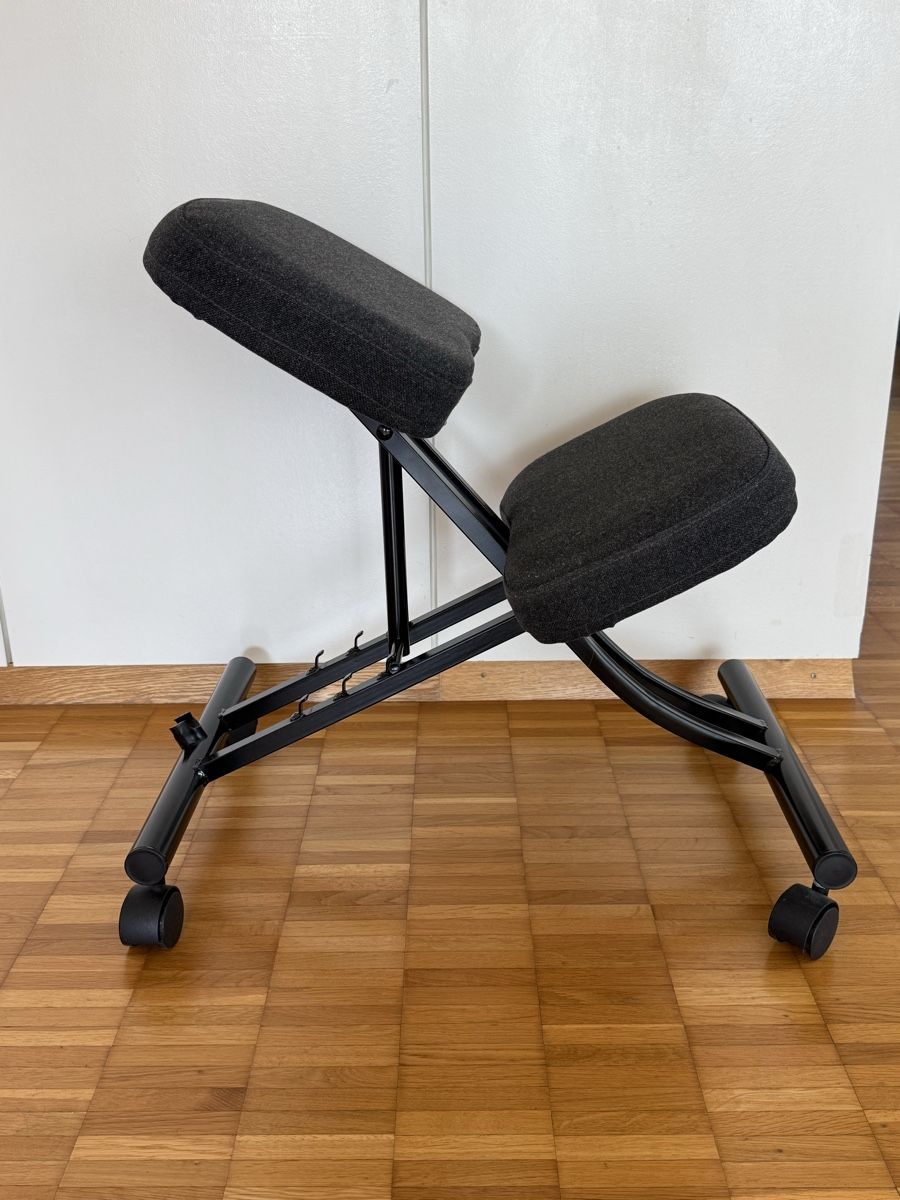 Ikea Stühle: Kniestuhl EIFRED Ikea  – Gebraucht aus Alchenflüh von hel_n6bm