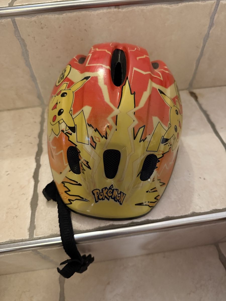Caschi: Casque à vélo – Usato da Tavannes venduto da calimero1012 1