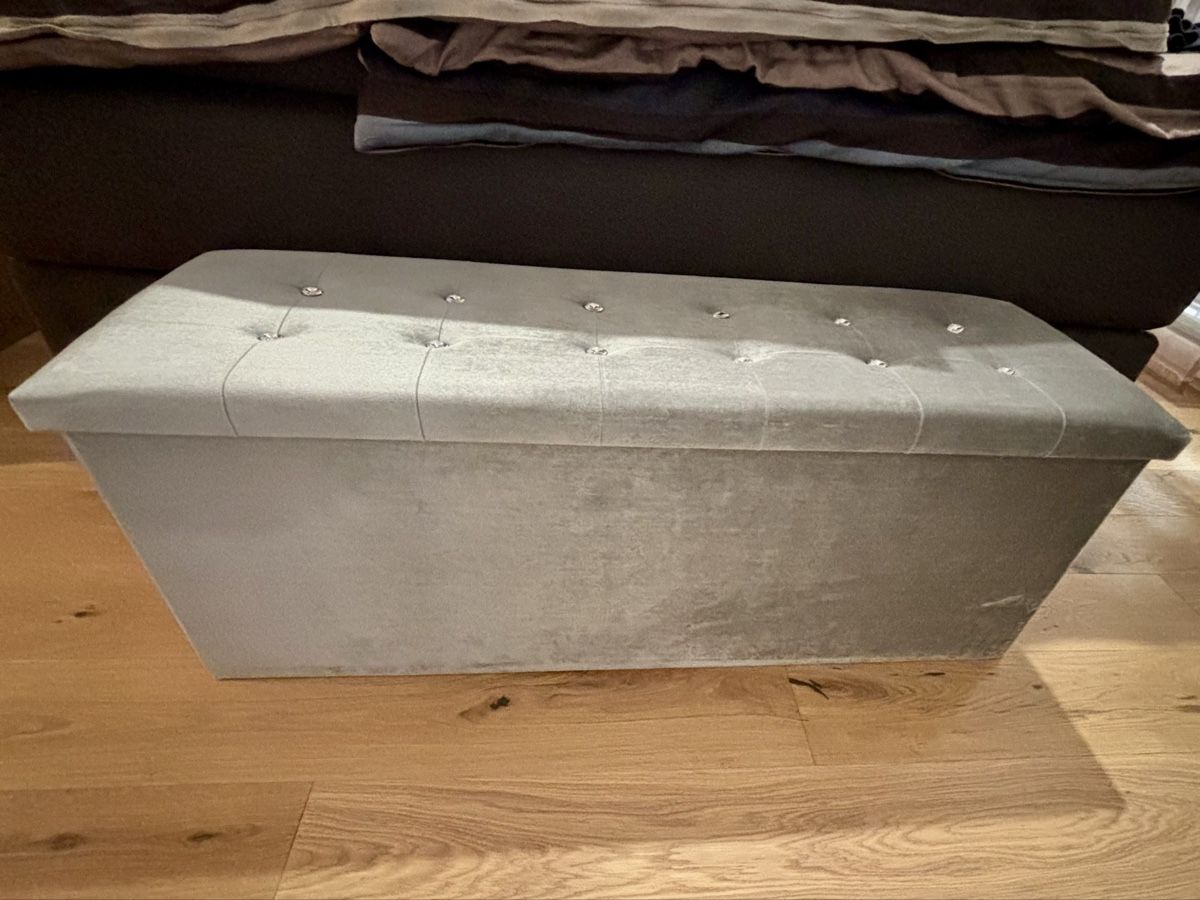 Panchine: Bettbank grau Samt, 120cm breit – Usato da Schafisheim venduto da Hansruedi_s