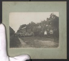 Fotografie Soldaten zwischen bei zwei Ei