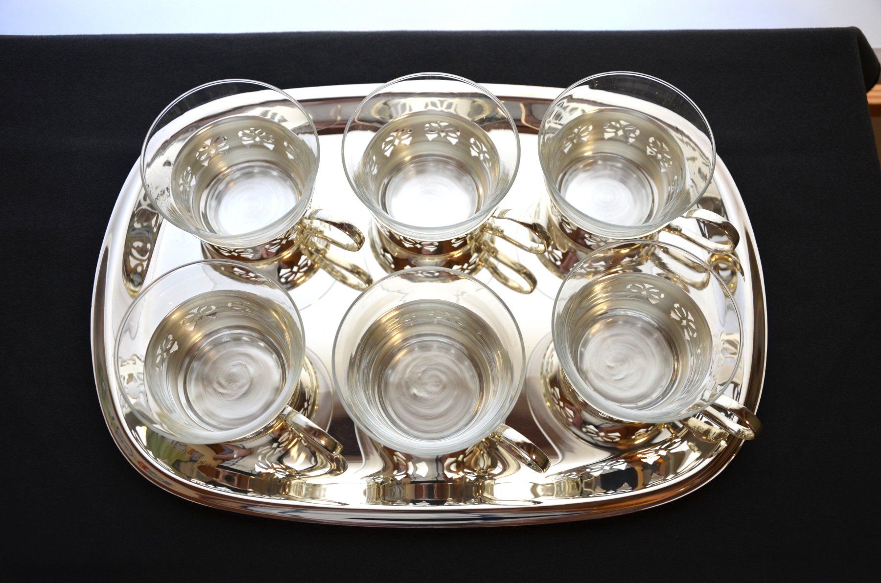 Set di piatti: Vintage Teeset versilbert ca. 50 jährig – Usato da Dotzigen venduto da H-1994 2