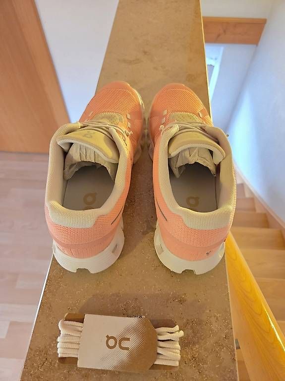 Damenschuhe: On Cloud Gr.39 Neu – Gebraucht aus Jona von pau_g7rc 3