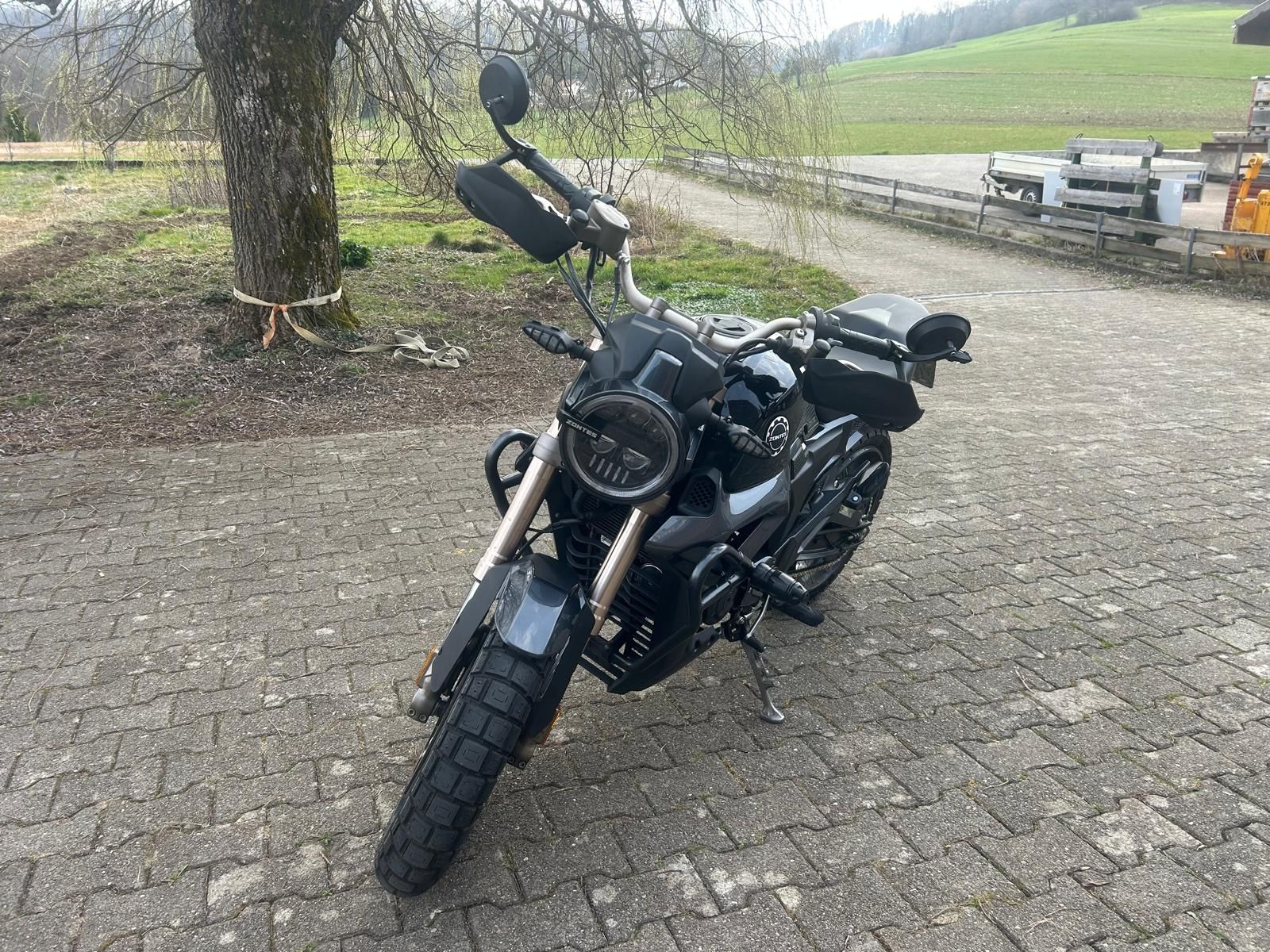 Zontes Strada: Zontes Scrambler 125cc – Usato da Delémont venduto da Aaallleeexxx 3