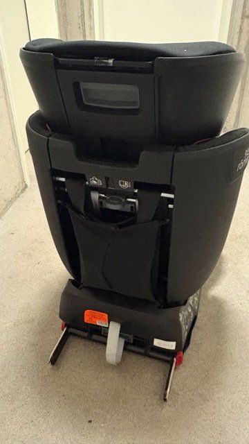 Britax Römer Seggiolini per auto: Britax Römer Advansafix IV M – Usato da Bergdietikon venduto da moritz378 3