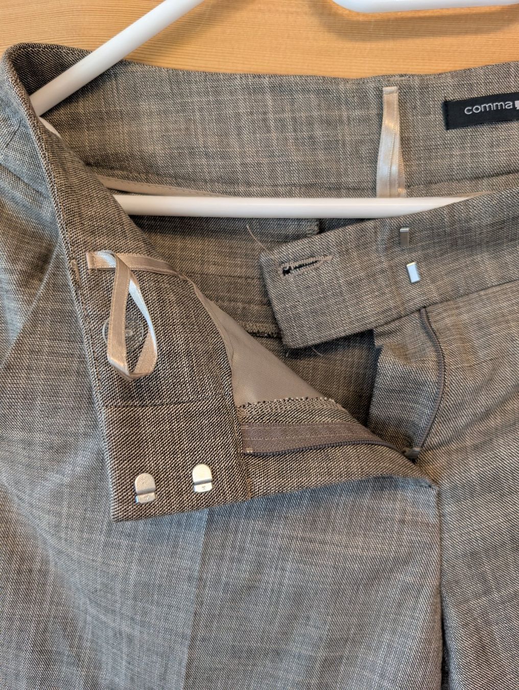 Comma Hosen: Elegante Comma Stoffhose, Gr. 36 – Gebraucht aus Pfyn von Magra02 5
