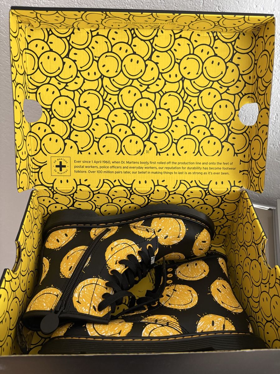 Dr. Martens Scarpe da uomo: Dr.Martens x Smiley Boots Grösse 36 – Nuovo e nell'imballaggio originale da Boniswil venduto da Biancaneve91 6