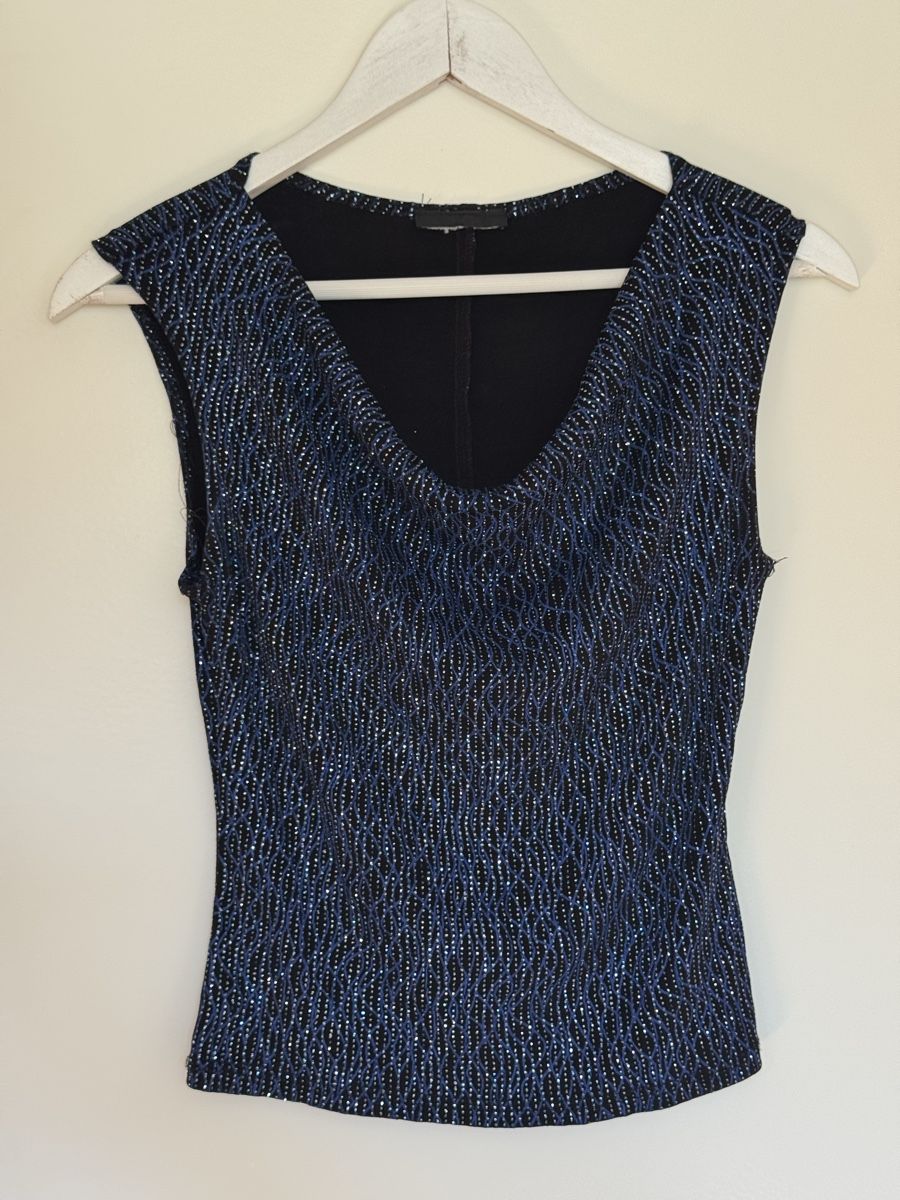 Top: Vintage shiny top size M-L – Usato da Turbenthal venduto da elizameise