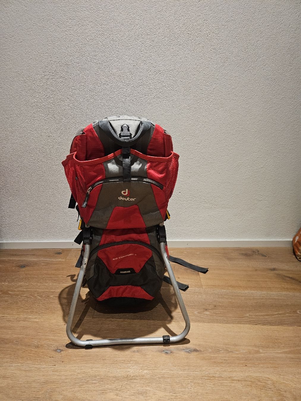 Deuter Zaini: Duter Kid Comfort 2 Wanderrucksack – Usato da Horw venduto da Melvin1981