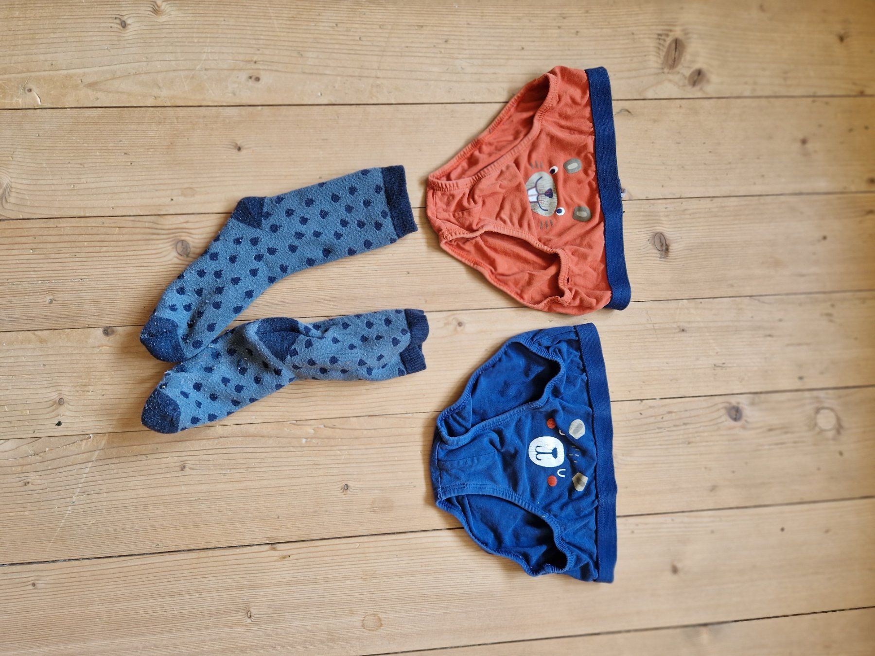 Kleiderpakete & -sets: Jungen Kleiderbox Gr 5-7 – Gebraucht aus Wald ZH von SuRoKi 5