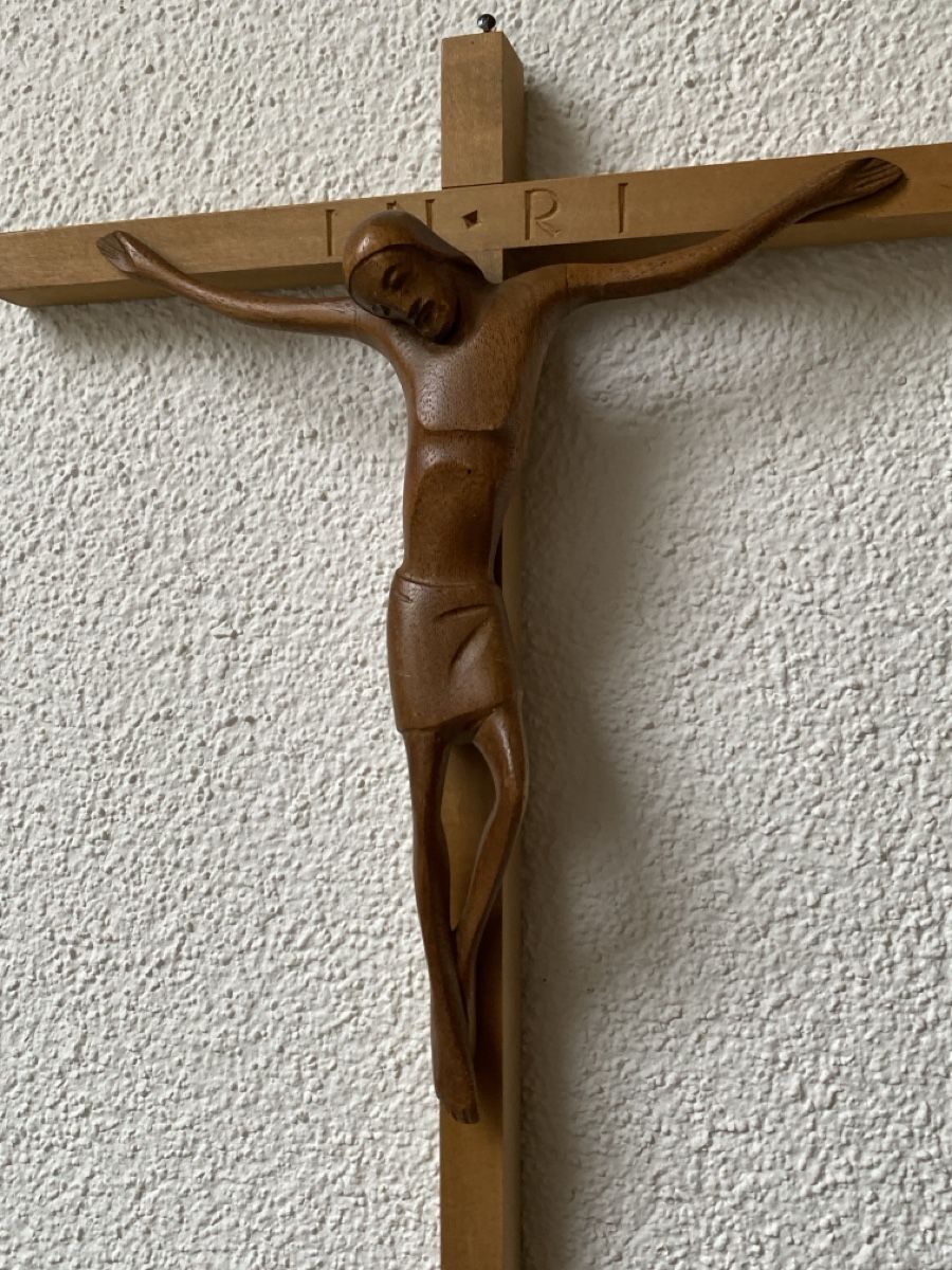 Sculture & Statue: Kruzifix aus Holz, geschnitzt. – Usato da Biberist venduto da Momo33