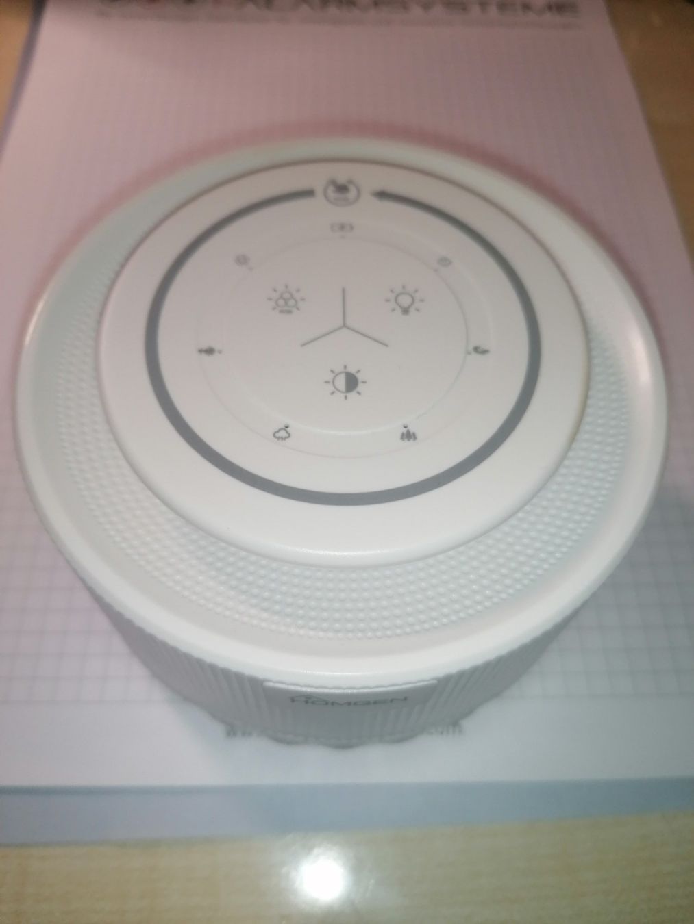 Carillon: Elektronische Einschlafhilfe "White Noise Sound Machine" – Nuovo (secondo la descrizione) da Uster venduto da Aschenbroedel12