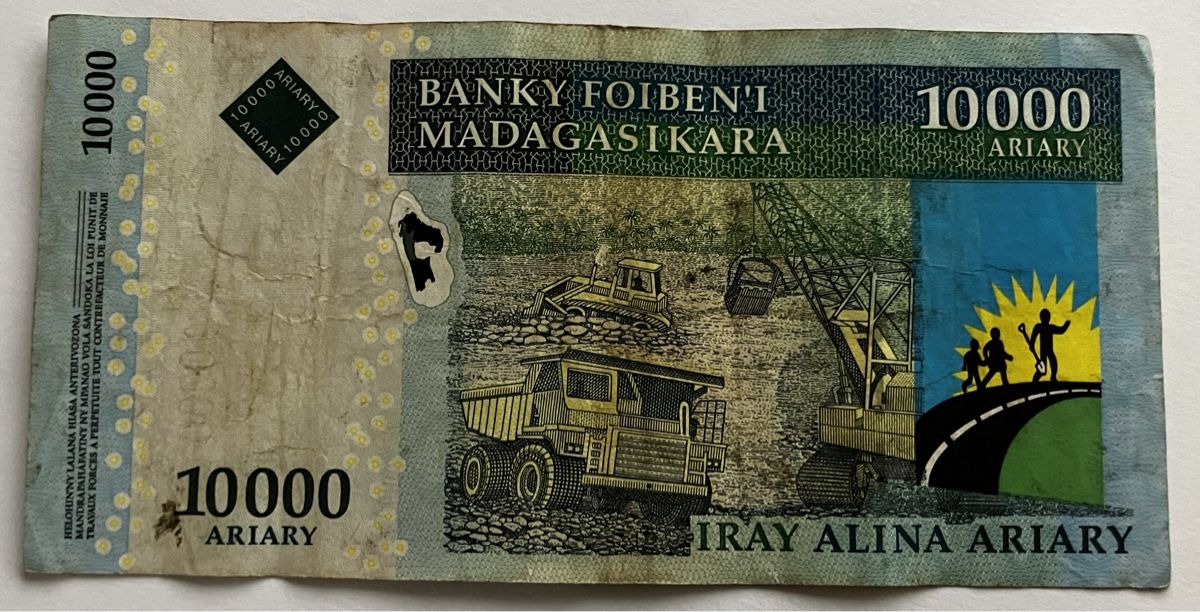 Banconote: Madagaskar 10‘000 Ariary – Usato da Algetshausen venduto da Carrhard 1