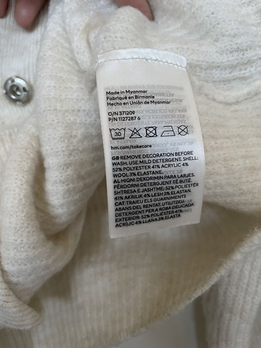 H&M Maglioni & Felpe: H&M Damen Cardigan – Usato da Basel venduto da Robyn20 8