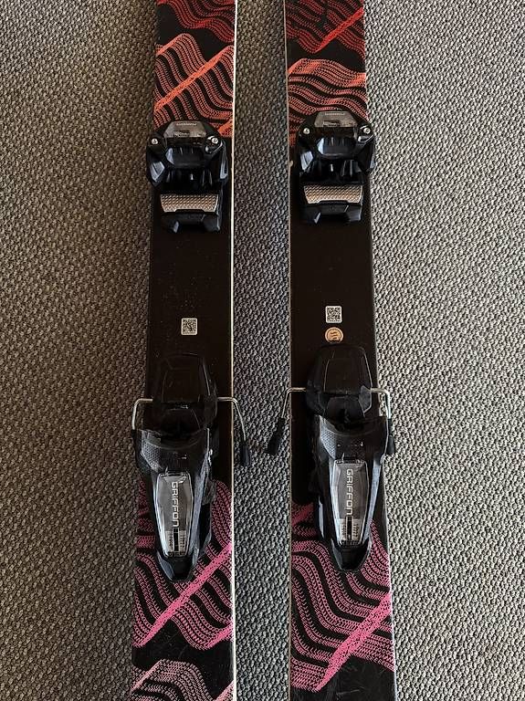 Skis: Faction Prodigy 2.0 2022 177 – D'occasion à Horw par guggertim 2
