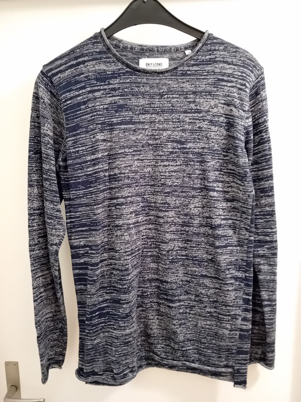 Pulls & Sweat-shirts: 🔥 ONLY & SONS HERREN PULOVER FEINSTRICK LANGARMSHIRT BLAU M – Neuf (Voir description) à Effretikon par SEMOUNA