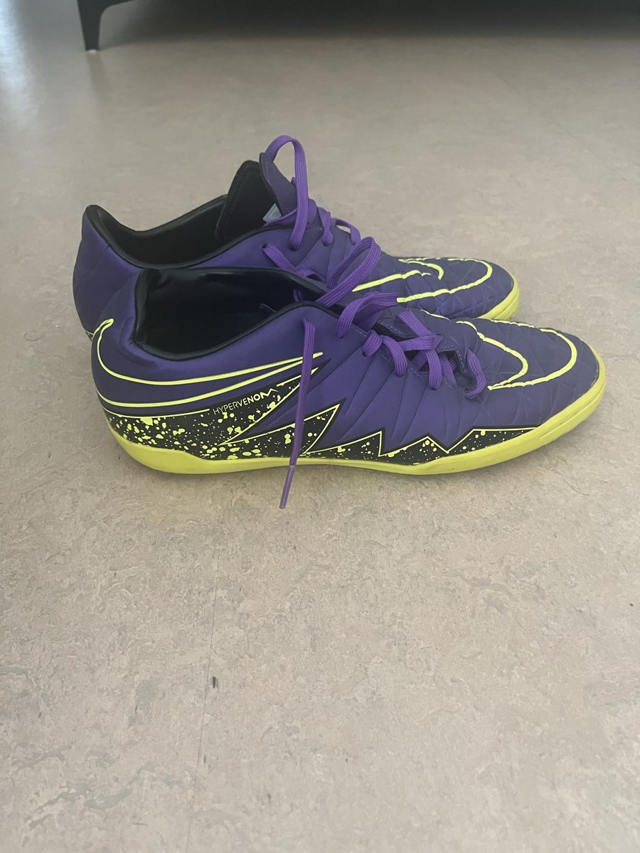 Nike Scarpe per ragazzi: Fussballschuhe Nike Hypervenom Grösse 42 gebraucht – Usato da Winterthur venduto da rat_cz9v