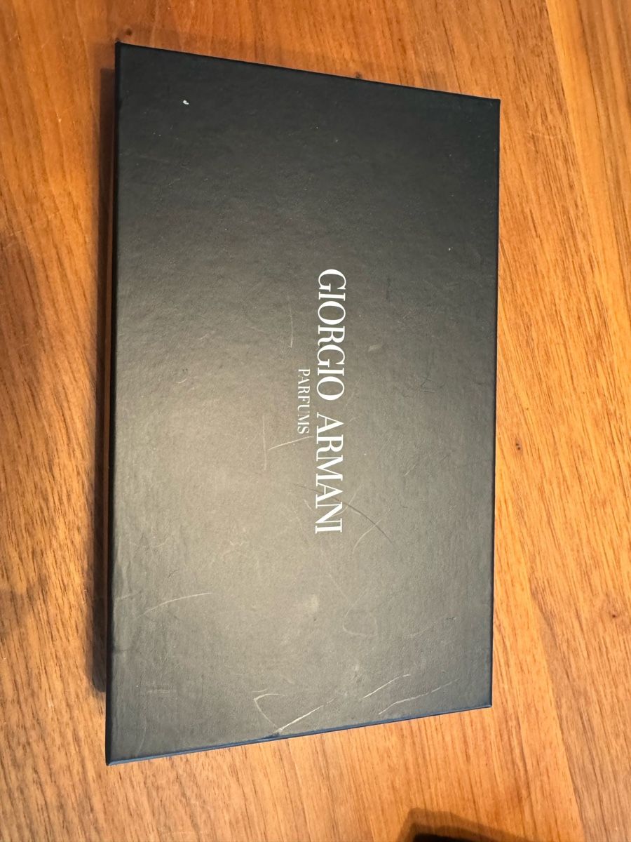 Armani Borse da donna: Marken Elegante Samt Clutch Schwarz Giorgio Armani – Nuovo (secondo la descrizione) da lenzburg venduto da and_6zl8 2