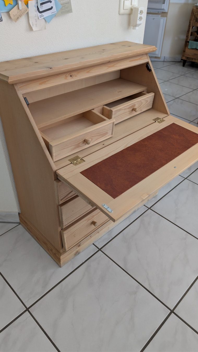 Scrivanie: Sekretär aus Antikholz – Usato da Zizers venduto da Stern112 2