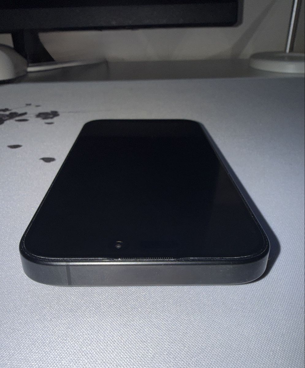 Apple Handys / Smartphones: iPhone 15 pro 🔥 – Gebraucht aus Schaffhausen von lor_5rg7 5