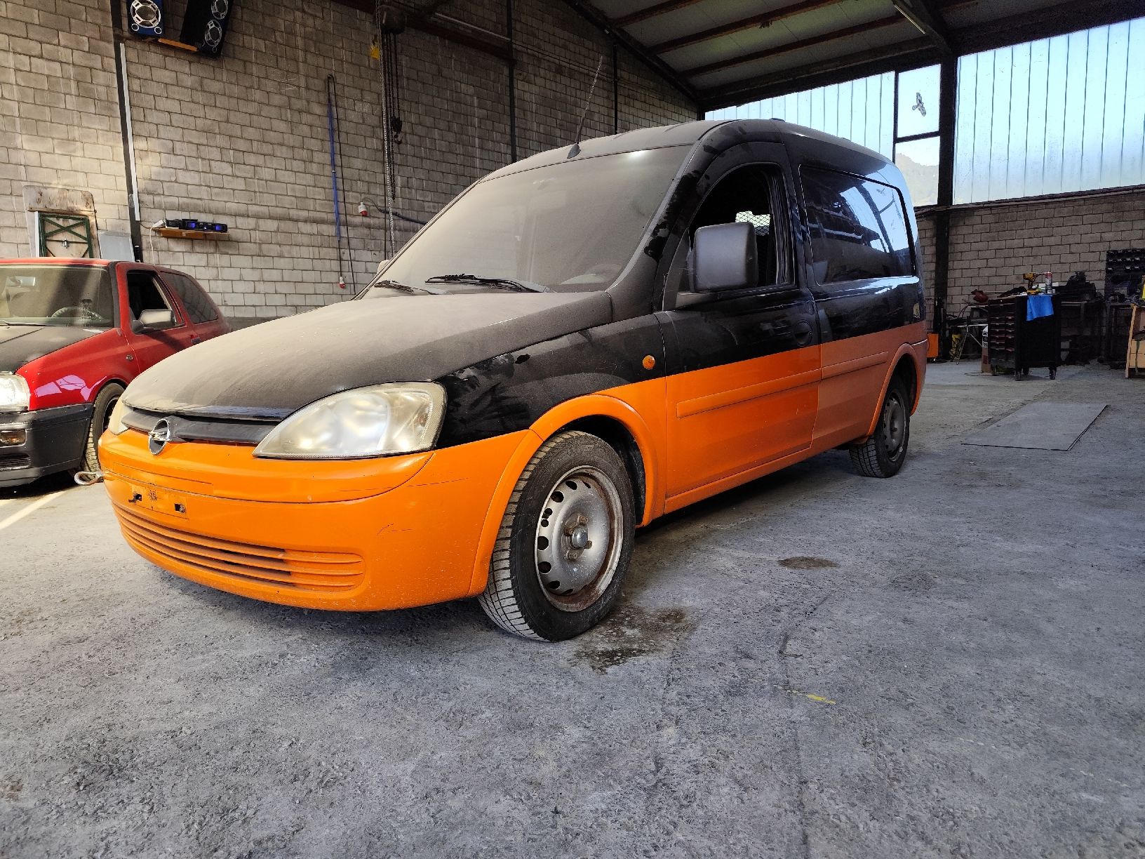 Opel Automobili: Opel Combo 1.7 DTI – Difettoso da Rüthi (Rheintal) venduto da benzmario