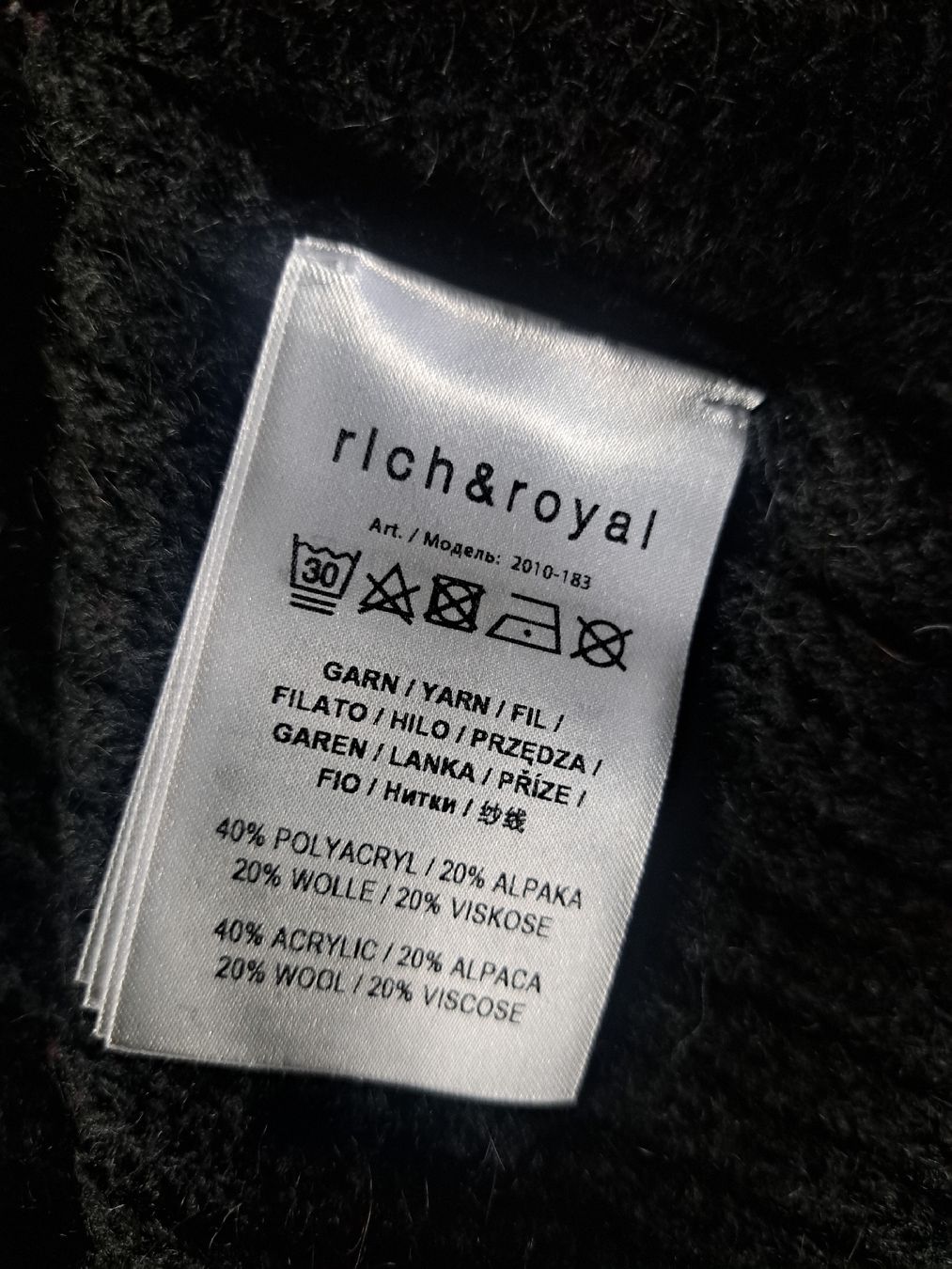 Rich & Royal Maglioni & Felpe: Rich & Royal Damen Pullover schwarz Grobstrick Grösse L – Usato da Kriegstetten venduto da Jakasi 3