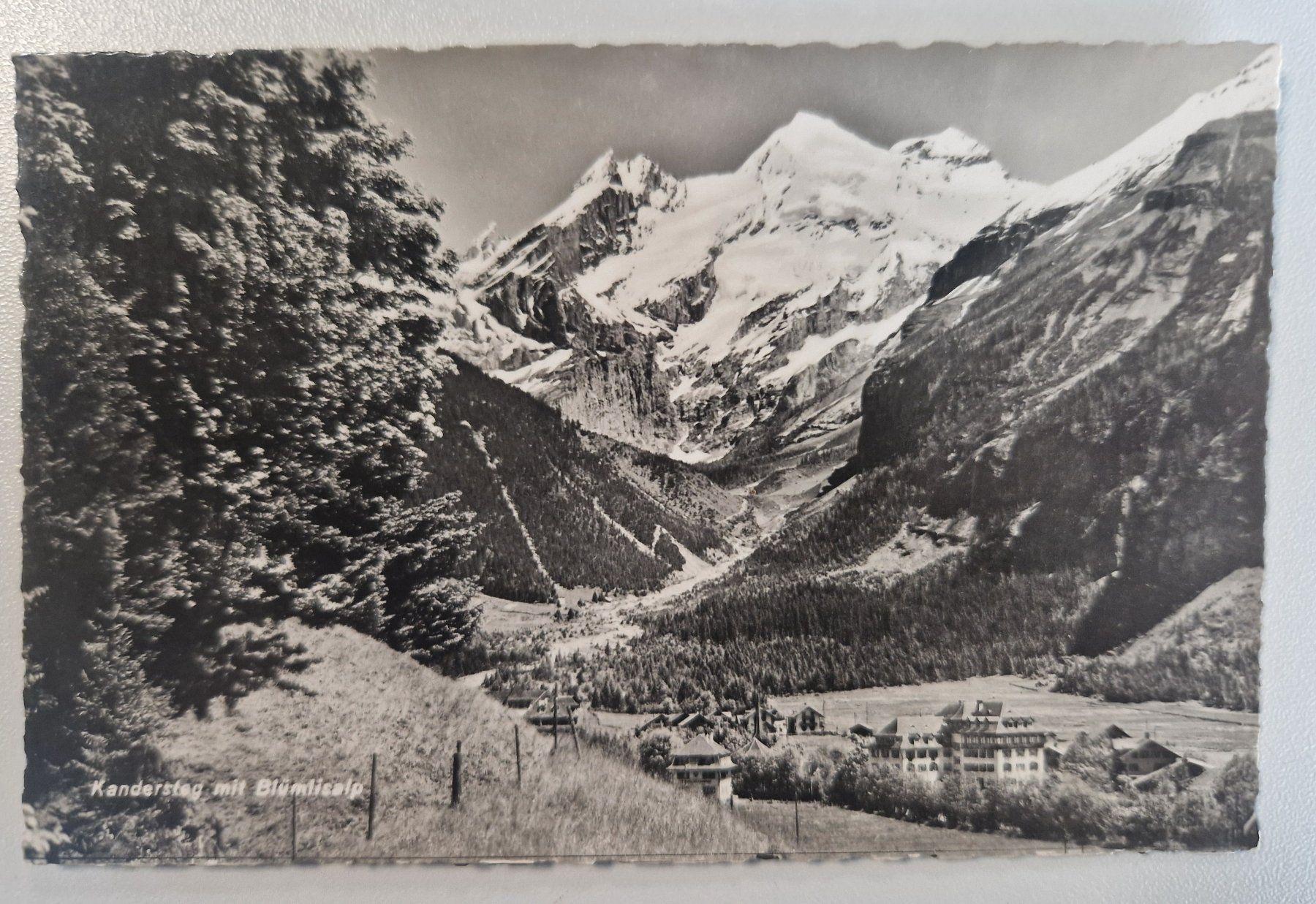 Cartoline postali: Kandersteg mit Blüemlisalp top – Nuovo (secondo la descrizione) da Melchnau venduto da Arthurius