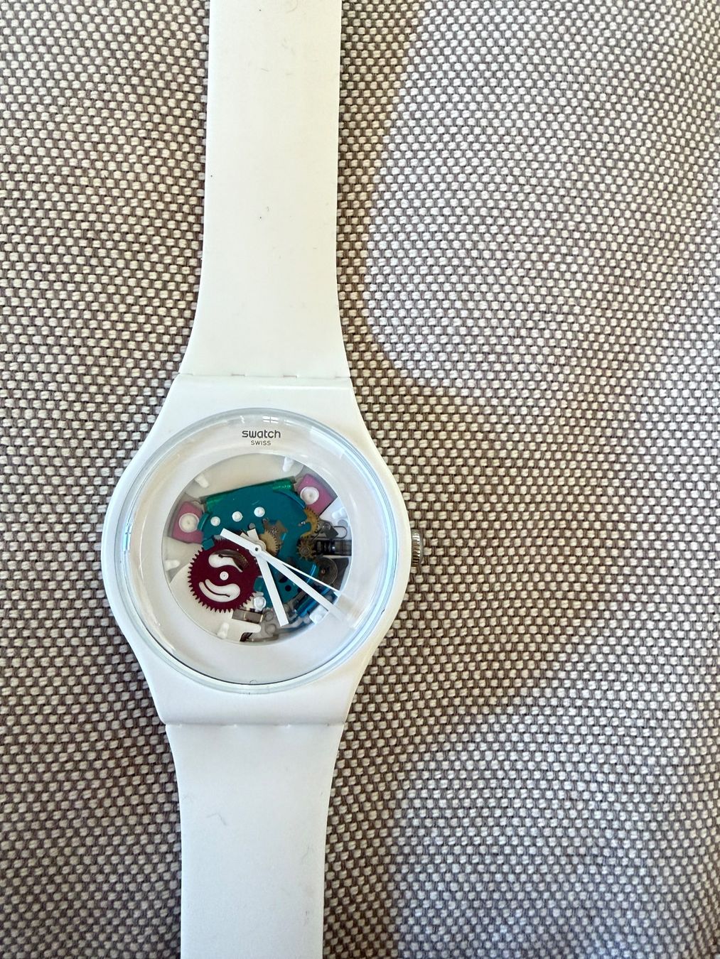Swatch Orologi: Montre Swatch blanche squelette neuve – Nuovo e nell'imballaggio originale da St-Imier venduto da Mod_qd95 2