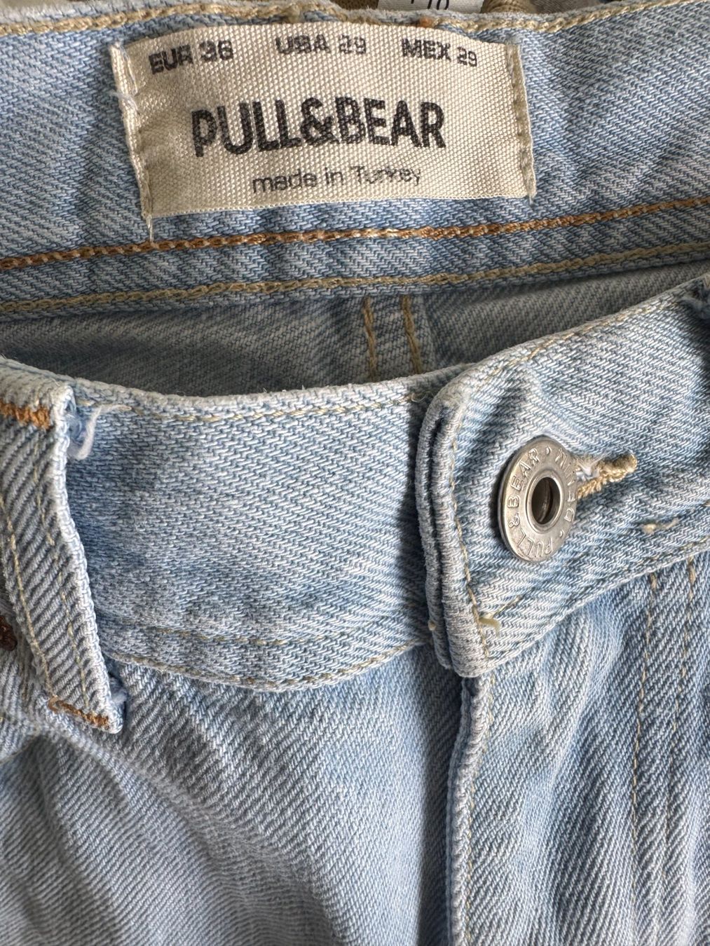 Pull&Bear Jeans: Short en jean Pull&Bear – Taille 29 – Gebraucht aus Genève von dylansb___ 2
