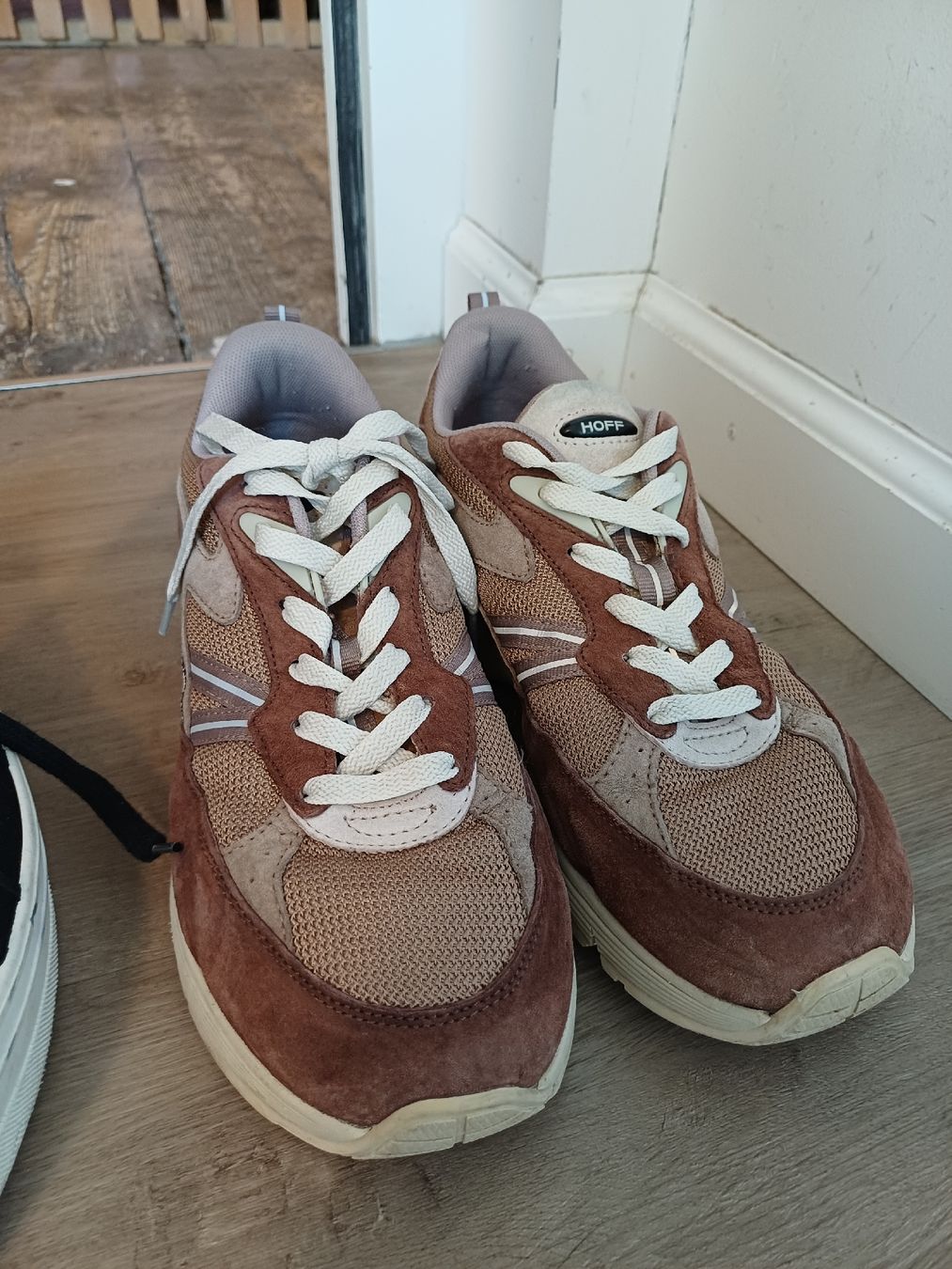 Scarpe da uomo: Hoff Sneaker, fast neu – Nuovo (secondo la descrizione) da Luzern venduto da sar_87r8