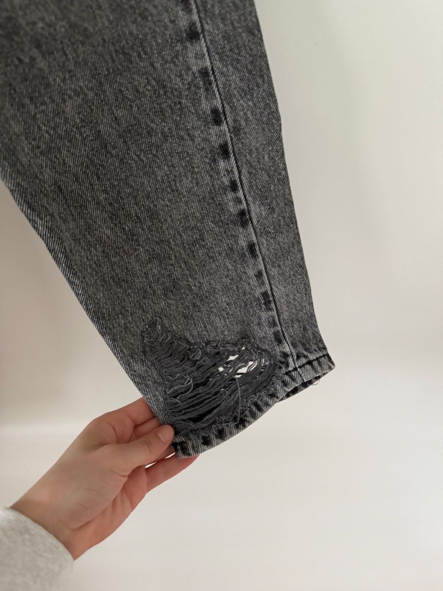 Topshop Jeans: Graue Mom-Jeans – Usato da Villigen venduto da Liviaange 2