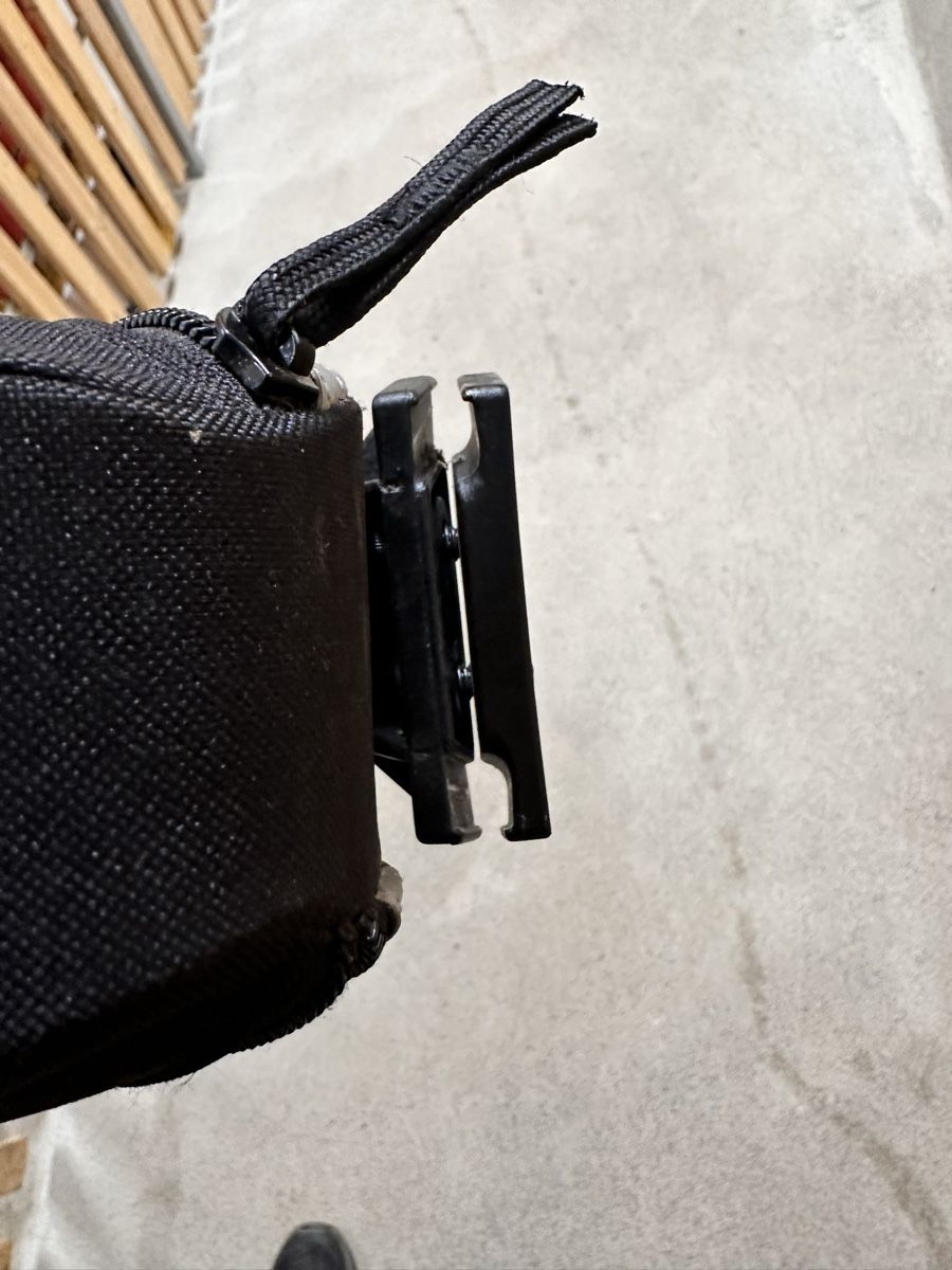 Pièces détachées: Fahrradsatteltasche – D'occasion à Zürich par Gadgets2020 3