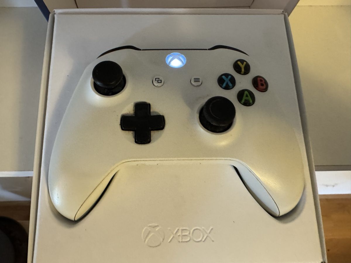 Controller: Original Xbox Wireless Controller (Weiss) – Gebraucht – Gebraucht aus Schlieren von dream-see-buy 2